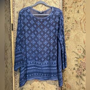 Youvan Blue Patterned Women's Pullover See measurements for size